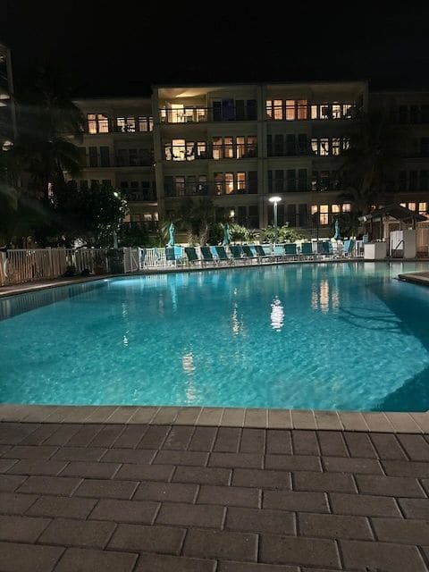 After sleepless night and sporty day of travel to Key West, we were refreshed after an evening swim and soak in the hot tub