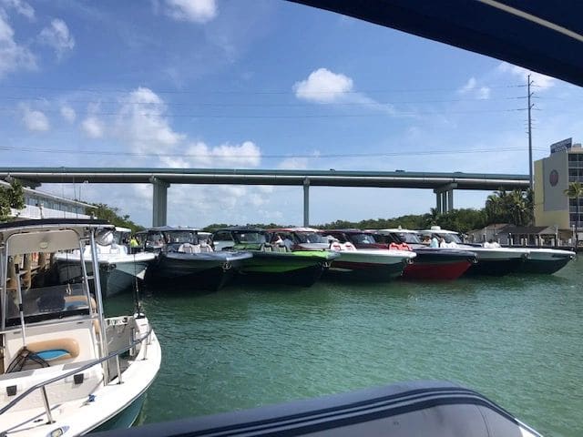 Fuel stop at Gilbert’s. Powerboats coming in hard and rafting deep for their afternoon rally.
