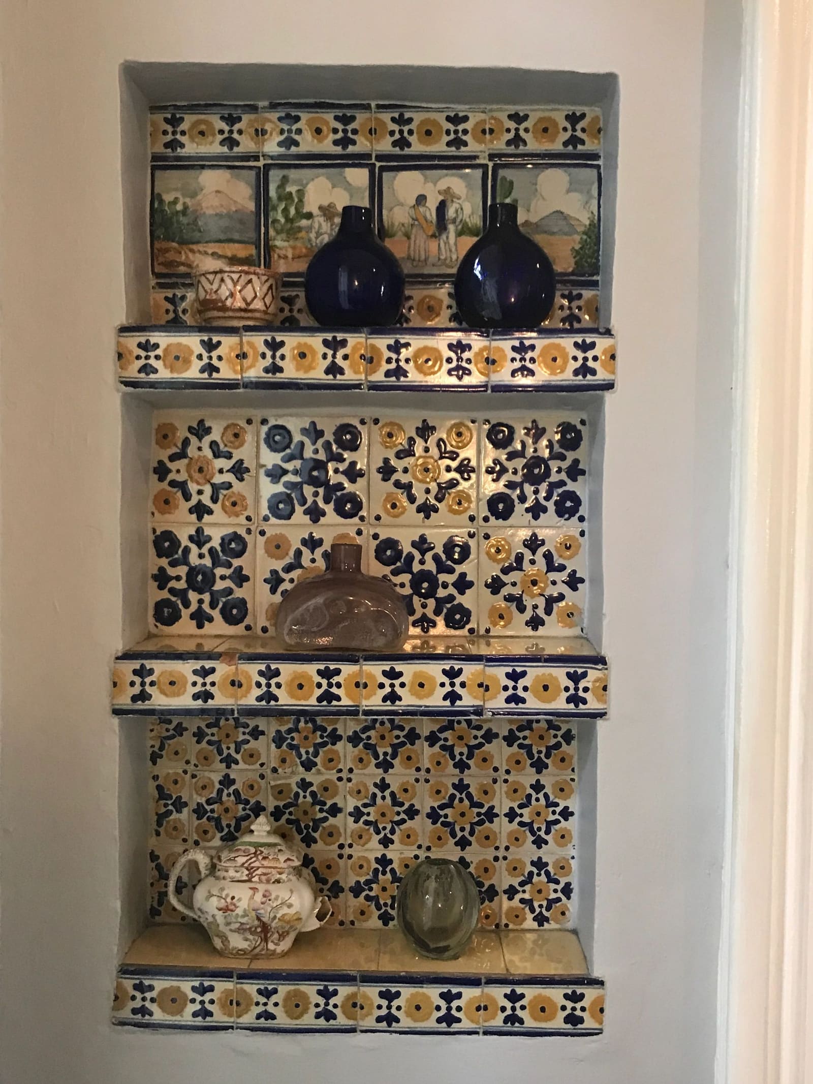 Tiles in breezeway, Hemingway House