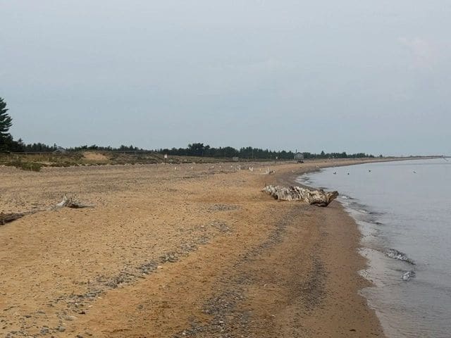After cruising 12+ hours, a stroll along the beach with some rock skipping was perfect!
