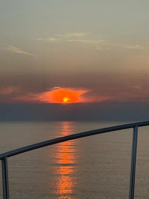 Sun setting