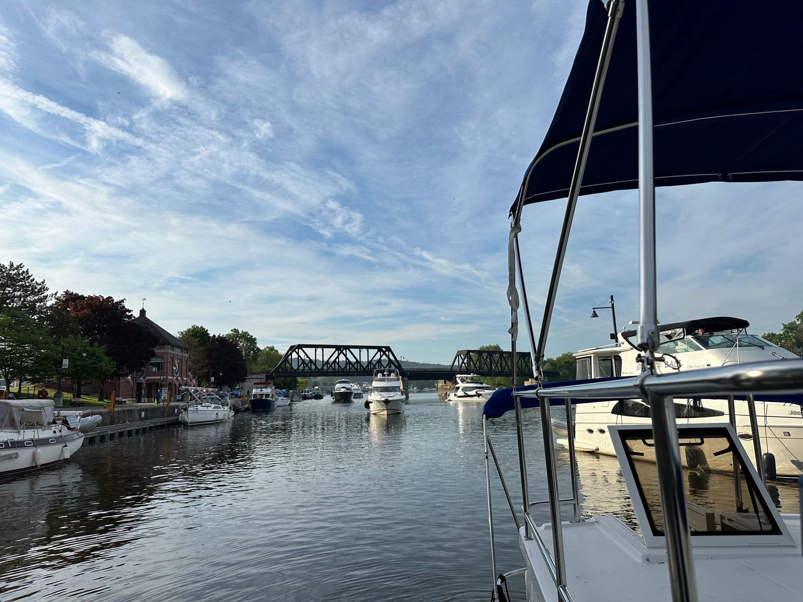 Boats behind us, also waiting for lock to open