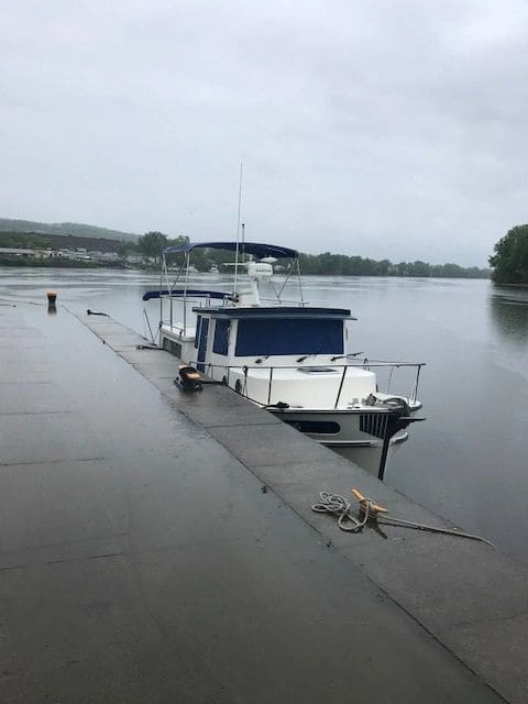 Town of Waterford free wall - one of two remaining spaces (tricky for us to get on and off -- it would have been hard to hoist Mackers on and off the boat!)